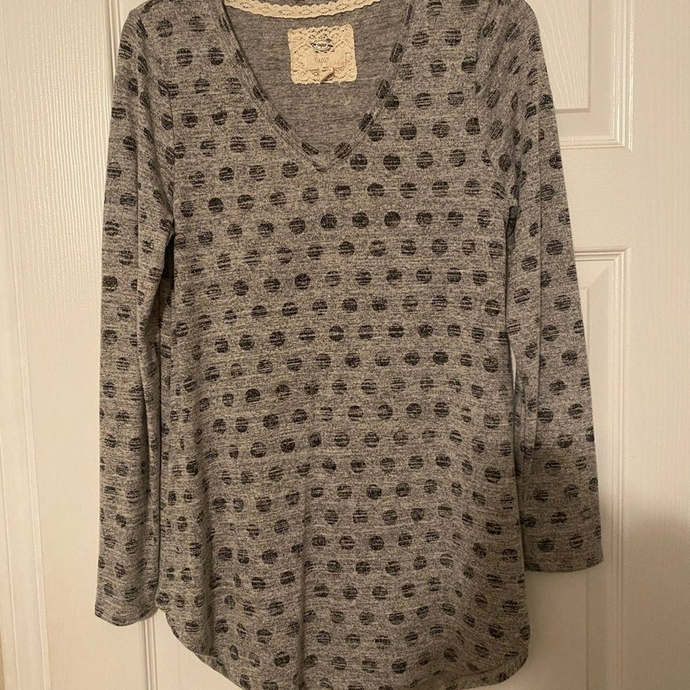 Cupio boutique dot lightweight sweater long tunic